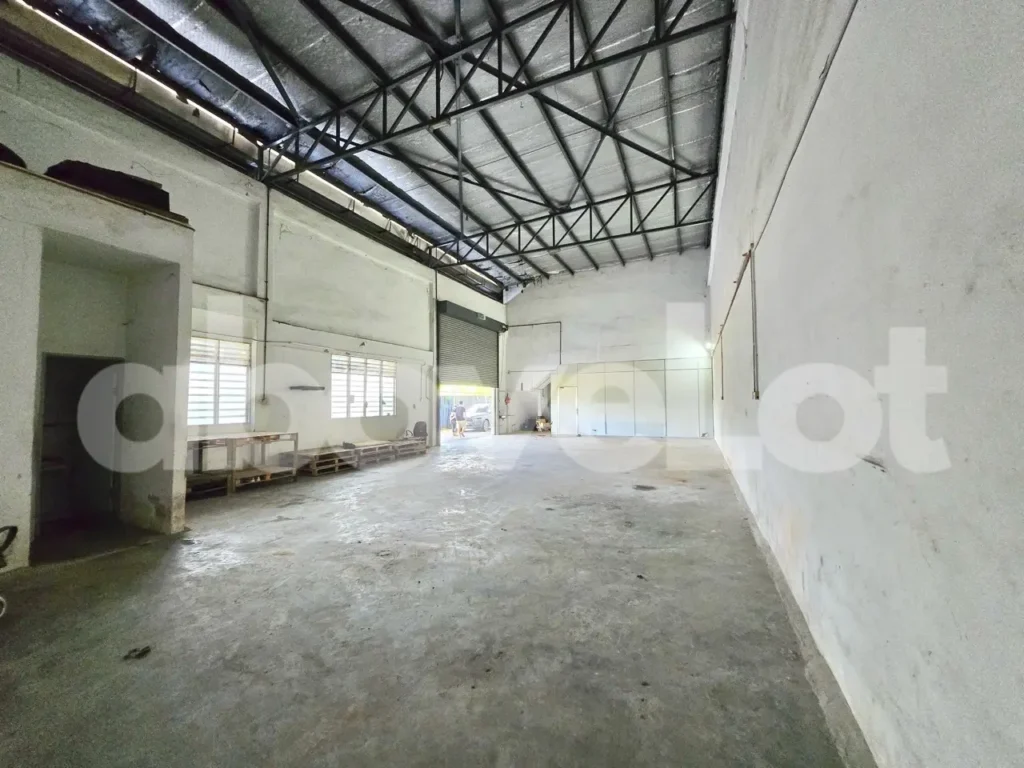 FULL EXTENDED Semi-Detached Warehouse Factory For Rent at Permatang Tinggi near Bukit Minyak | aboveLot